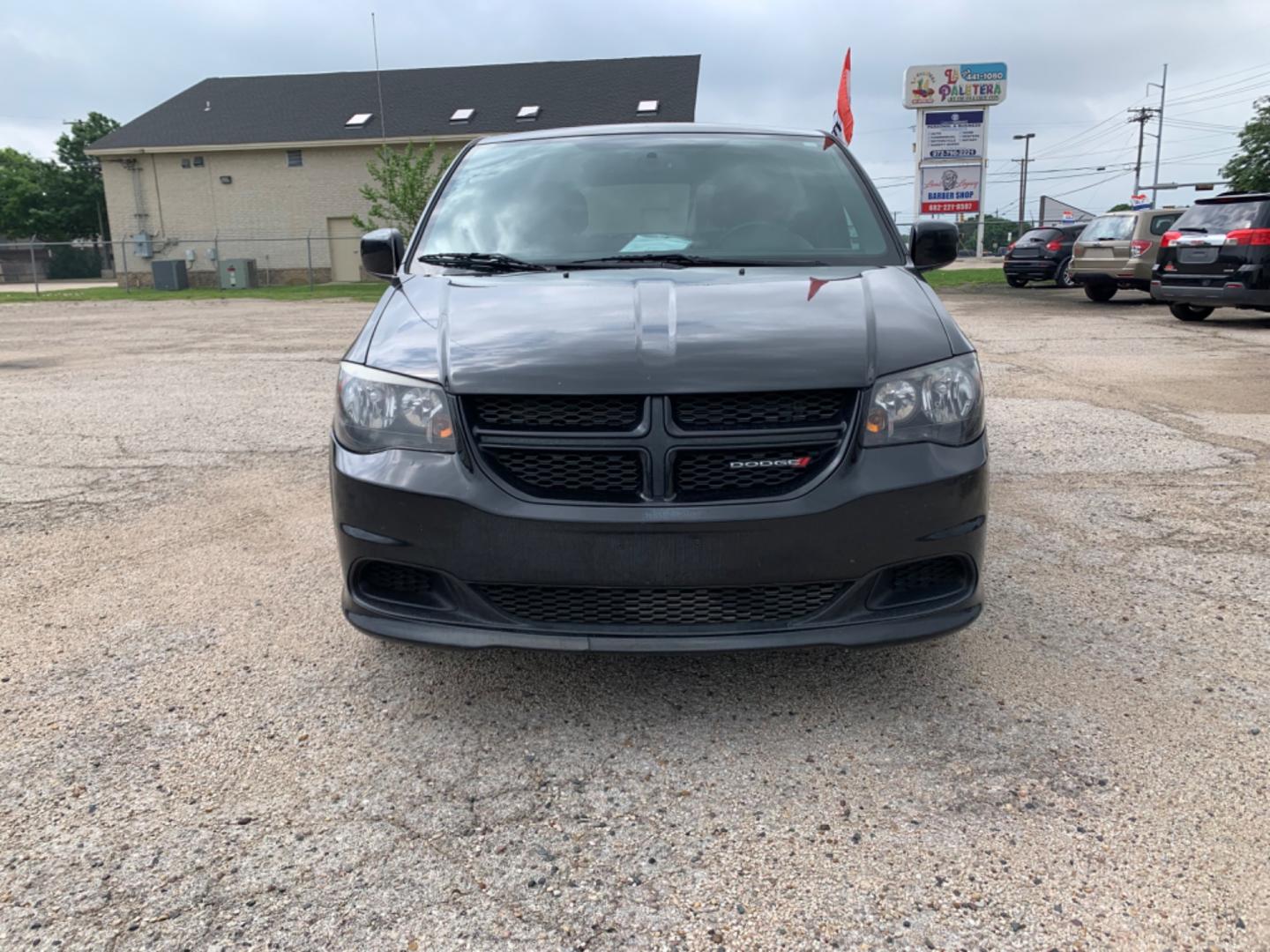 2015 Black /Black Dodge Grand Caravan SE (2C4RDGBG3FR) with an 3.6L V6 DOHC 24V engine, Automatic transmission, located at 1830 North Belt Line Road, Irving, TX, 75061, (469) 524-0199, 32.834373, -96.993584 - Photo#1